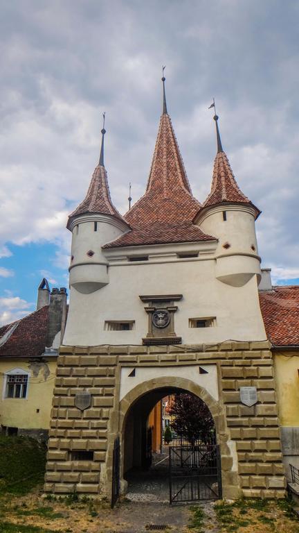 Star In Historic Center